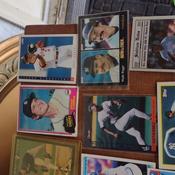 Vintage Baseball Trading Cards Collection - Picture 3 of 6